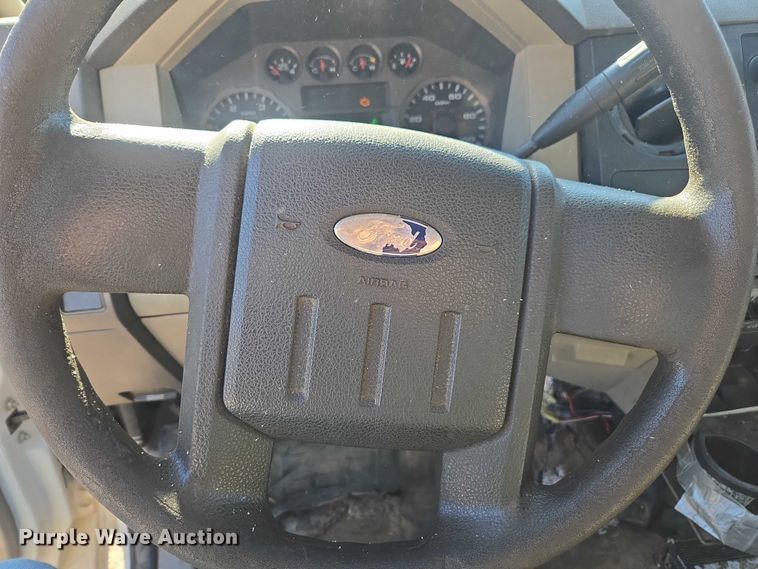 image for item DU2678 2008 Ford F450 Super Duty XL flatbed truck