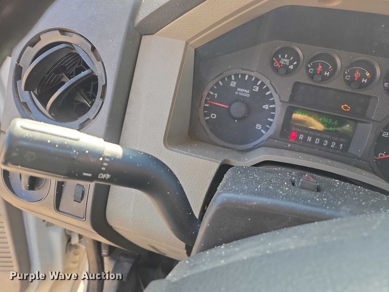 image for item DU2678 2008 Ford F450 Super Duty XL flatbed truck