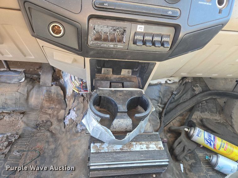 image for item DU2678 2008 Ford F450 Super Duty XL flatbed truck