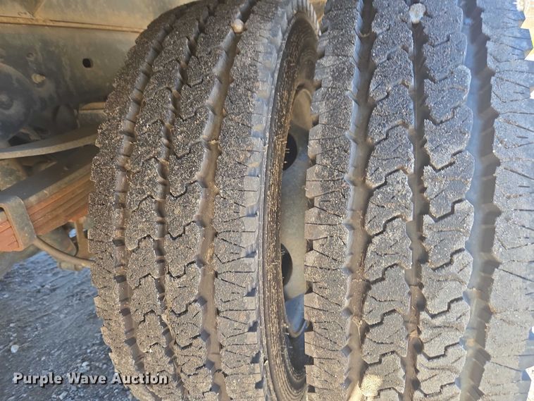 image for item DU2678 2008 Ford F450 Super Duty XL flatbed truck