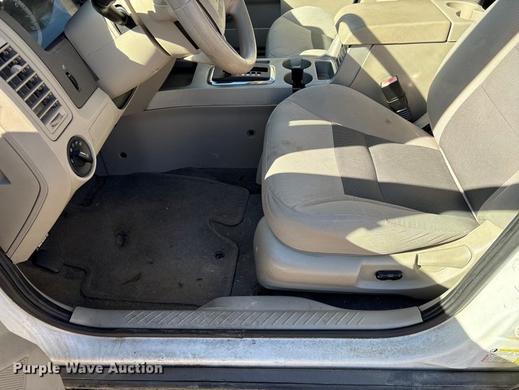 image for item DU2680 2008 Ford Escape SUV