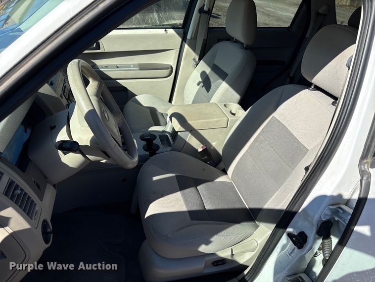 image for item DU2680 2008 Ford Escape SUV