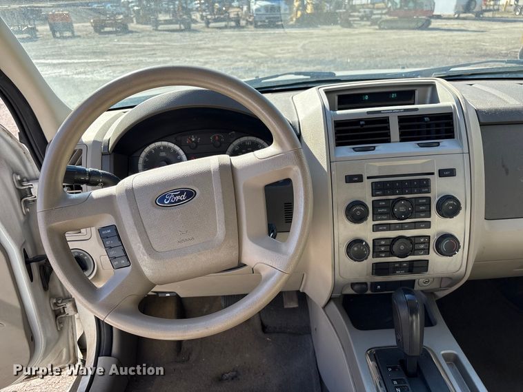 image for item DU2680 2008 Ford Escape SUV