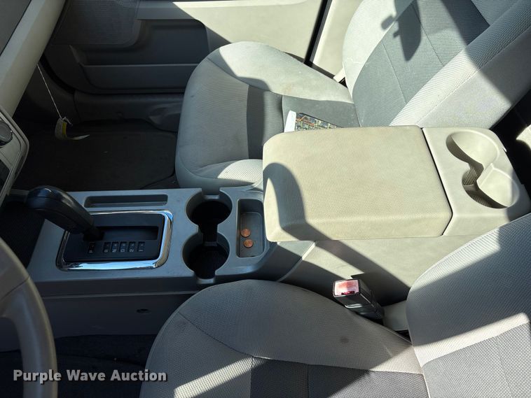 image for item DU2680 2008 Ford Escape SUV