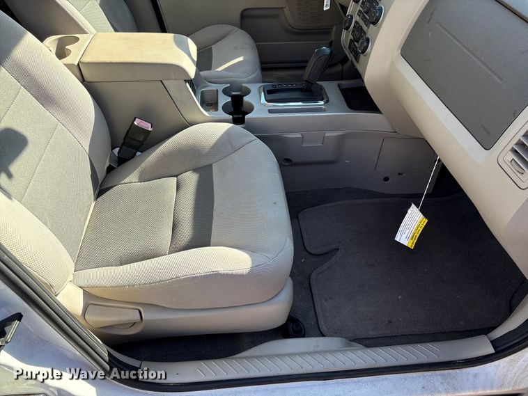 image for item DU2680 2008 Ford Escape SUV