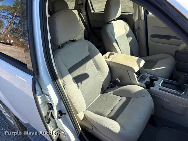 image for item DU2680 2008 Ford Escape SUV