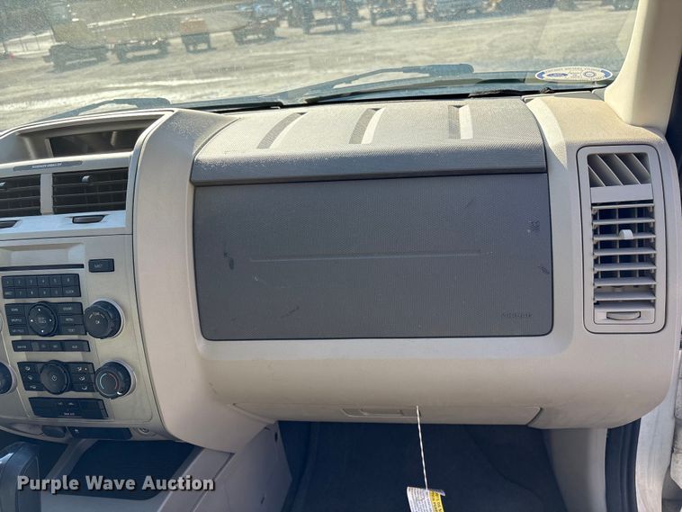 image for item DU2680 2008 Ford Escape SUV