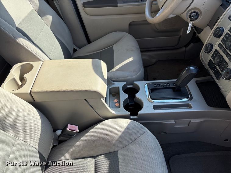 image for item DU2680 2008 Ford Escape SUV