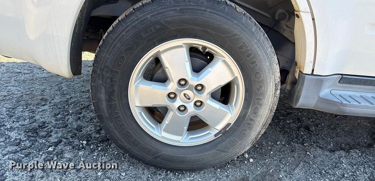 image for item DU2680 2008 Ford Escape SUV