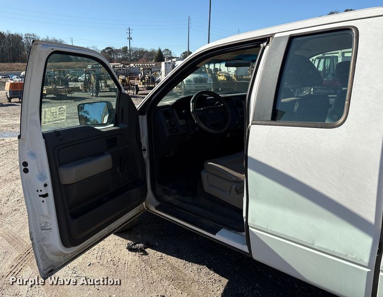 image for item DU2683 2009 Ford F150 Super Duty Ext. Cab pickup truck