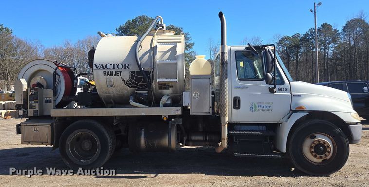 image for item DU2684 2012 International Durastar 4300 sewer jetter truck