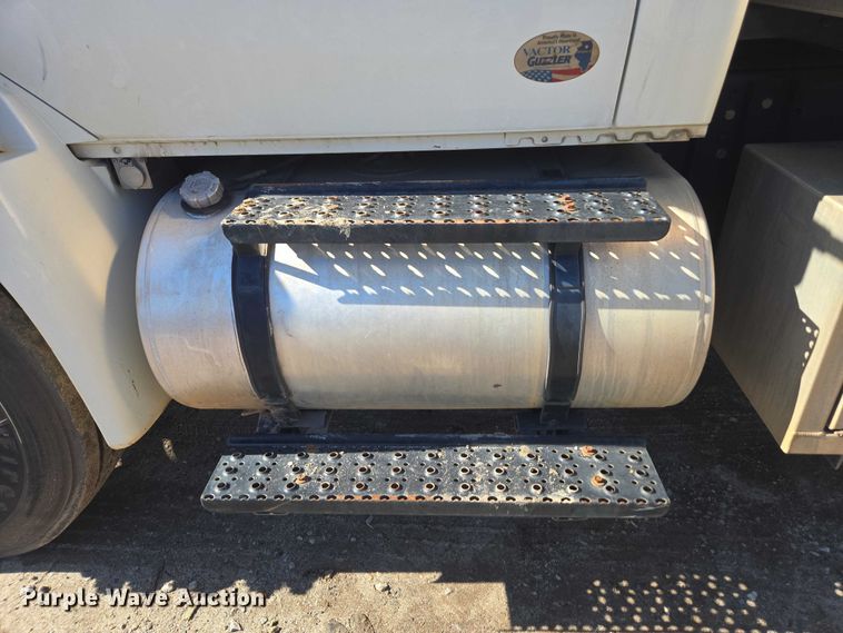 image for item DU2684 2012 International Durastar 4300 sewer jetter truck