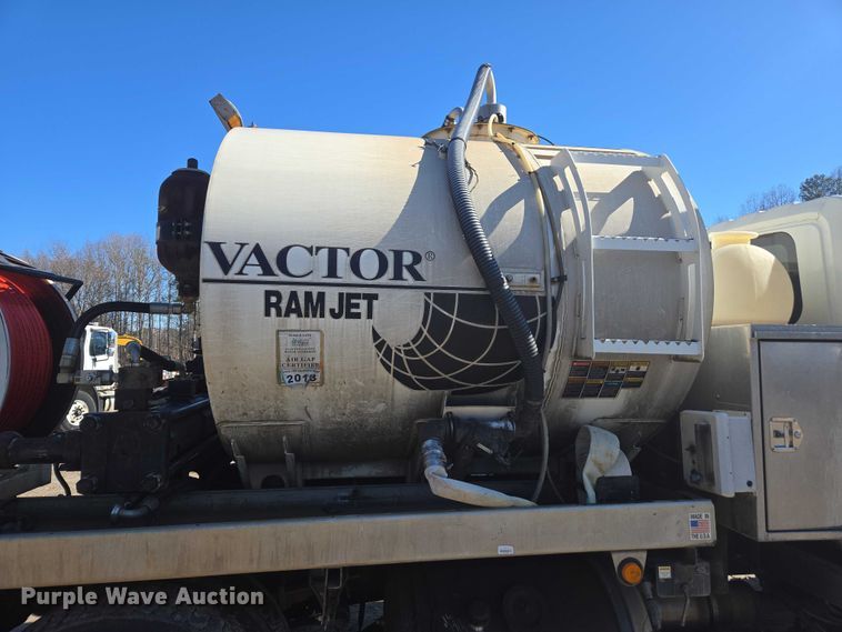 image for item DU2684 2012 International Durastar 4300 sewer jetter truck