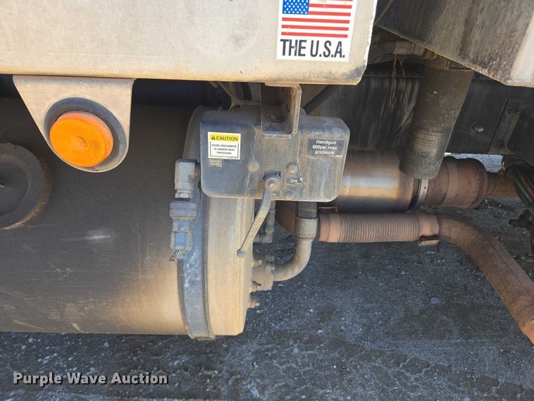 image for item DU2684 2012 International Durastar 4300 sewer jetter truck