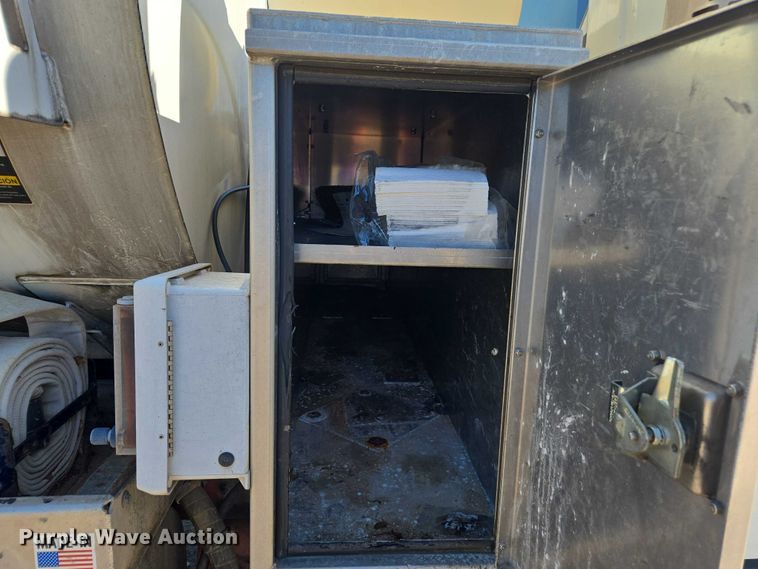 image for item DU2684 2012 International Durastar 4300 sewer jetter truck