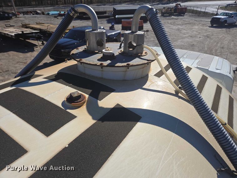 image for item DU2684 2012 International Durastar 4300 sewer jetter truck