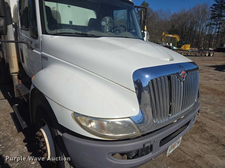image for item DU2684 2012 International Durastar 4300 sewer jetter truck