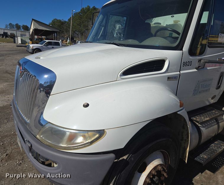 image for item DU2684 2012 International Durastar 4300 sewer jetter truck