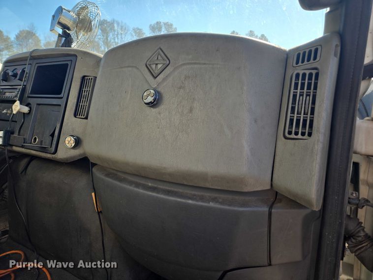 image for item DU2684 2012 International Durastar 4300 sewer jetter truck