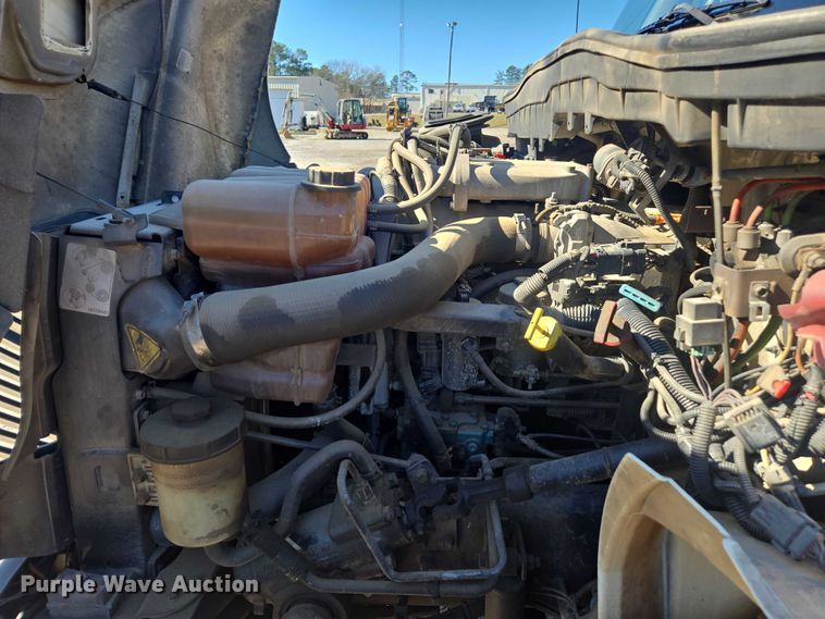 image for item DU2684 2012 International Durastar 4300 sewer jetter truck