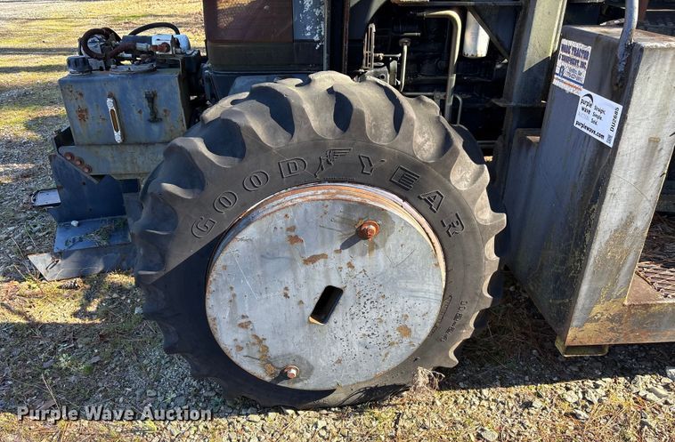 image for item DU2685 New Holland TS100 MFWD tractor
