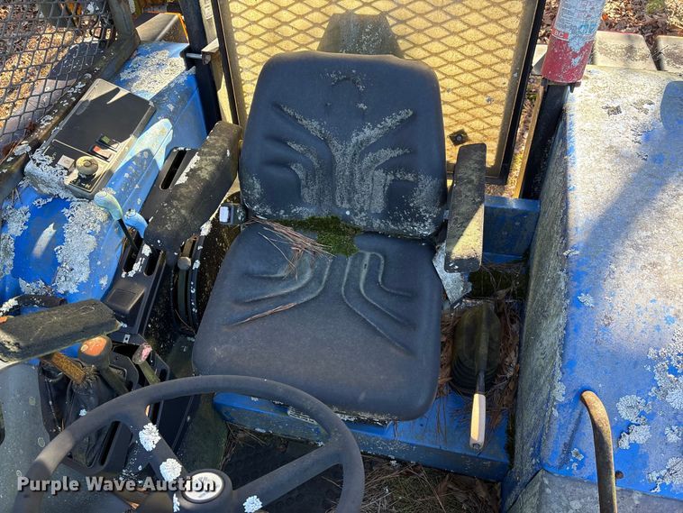 image for item DU2685 New Holland TS100 MFWD tractor