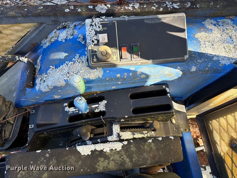 image for item DU2685 New Holland TS100 MFWD tractor