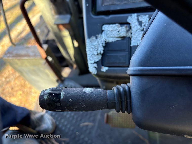 image for item DU2685 New Holland TS100 MFWD tractor