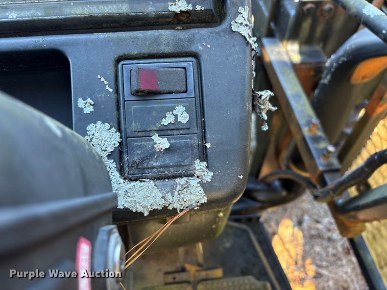 image for item DU2685 New Holland TS100 MFWD tractor