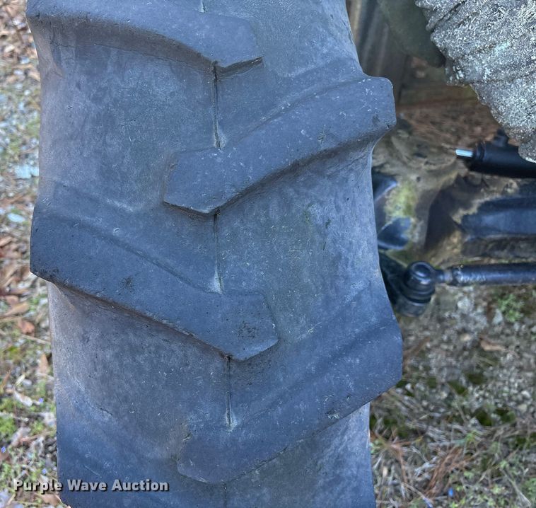 image for item DU2685 New Holland TS100 MFWD tractor