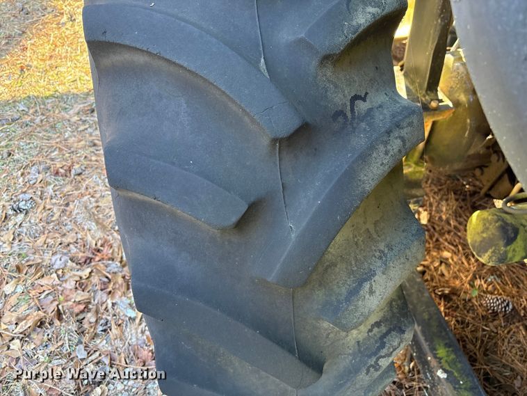 image for item DU2685 New Holland TS100 MFWD tractor