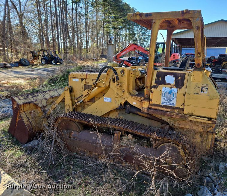 image for item DU2688 Komatsu D57S-1 track loader