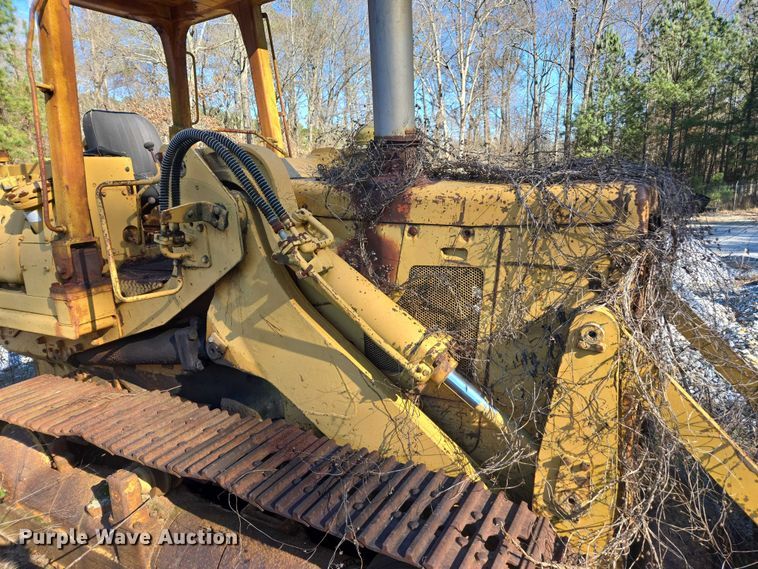 image for item DU2688 Komatsu D57S-1 track loader