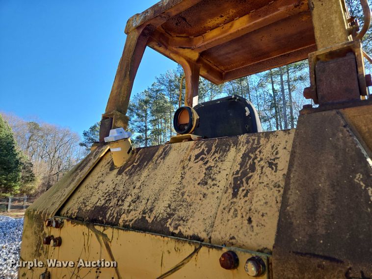 image for item DU2688 Komatsu D57S-1 track loader