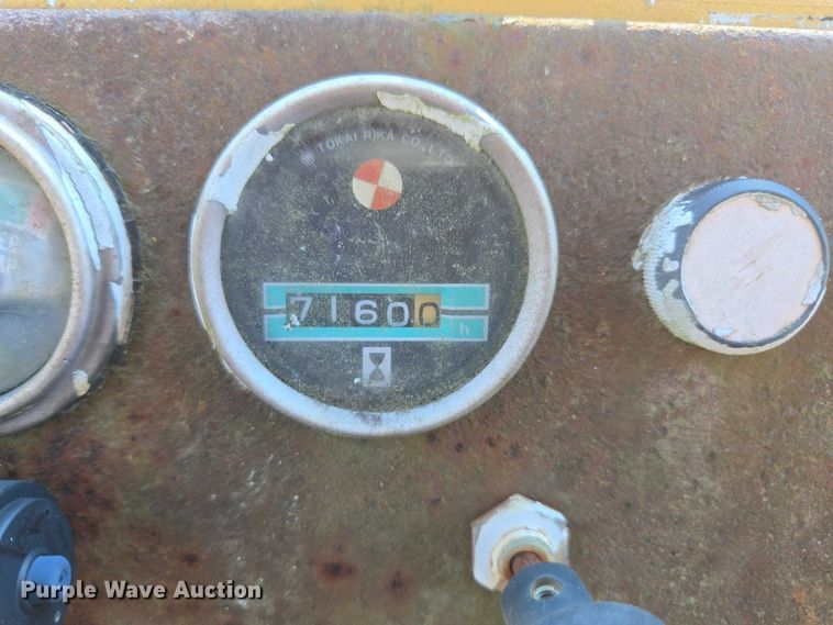 image for item DU2688 Komatsu D57S-1 track loader