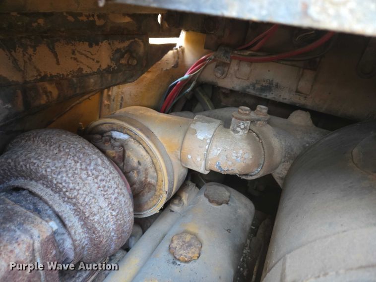 image for item DU2688 Komatsu D57S-1 track loader