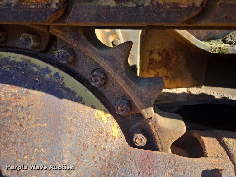 image for item DU2688 Komatsu D57S-1 track loader