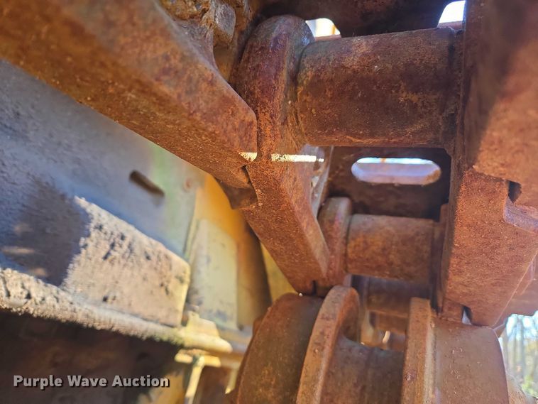 image for item DU2688 Komatsu D57S-1 track loader