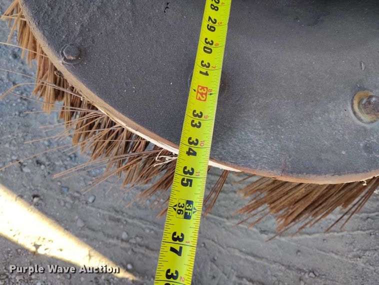 image for item DV6590 2005 Freightliner  FC80 street sweeper truck