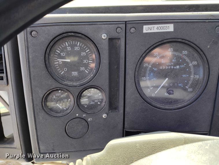 image for item DV6590 2005 Freightliner  FC80 street sweeper truck