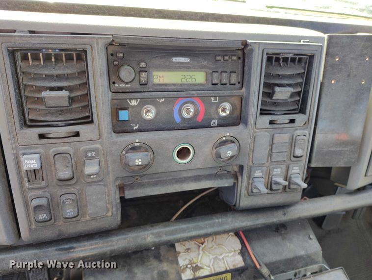 image for item DV6590 2005 Freightliner  FC80 street sweeper truck