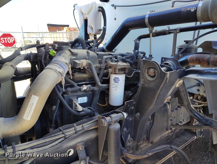 image for item DV6590 2005 Freightliner  FC80 street sweeper truck