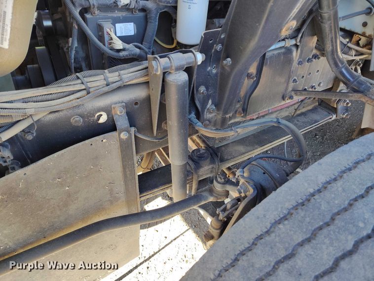 image for item DV6590 2005 Freightliner  FC80 street sweeper truck