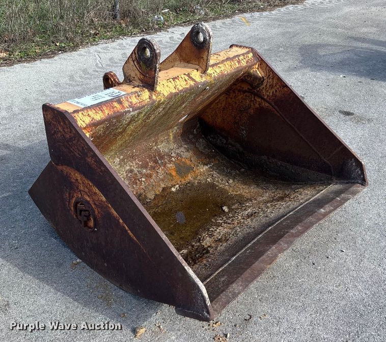 image for item DW7410 (2) backhoe buckets