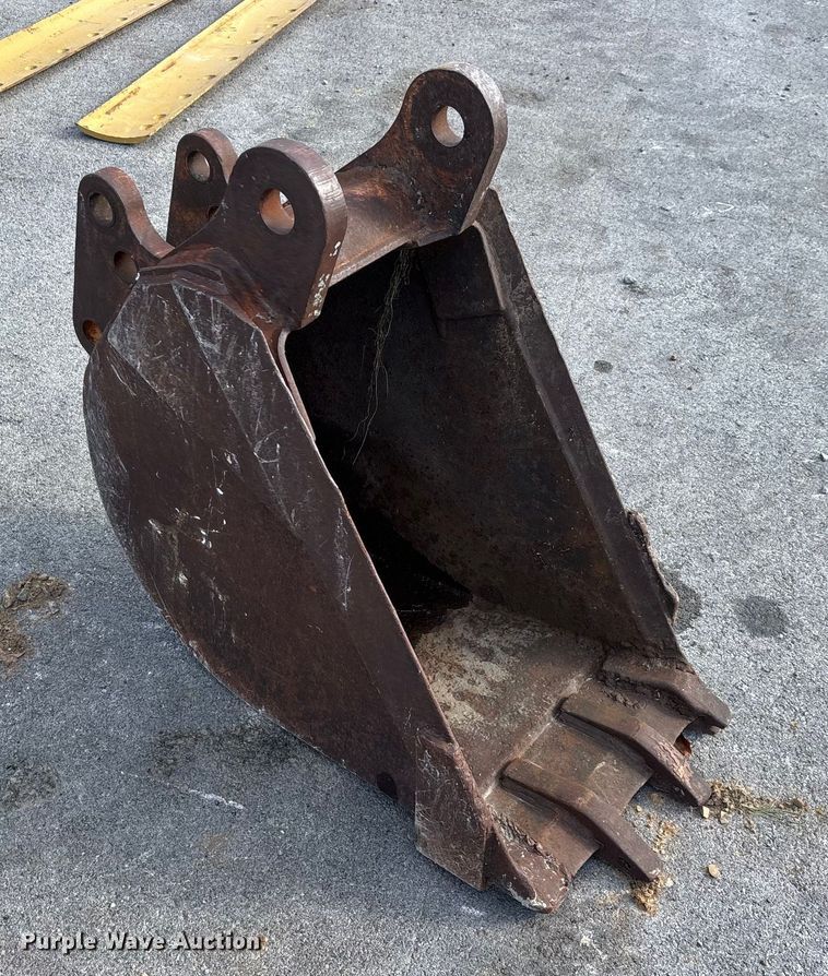 image for item DW7410 (2) backhoe buckets