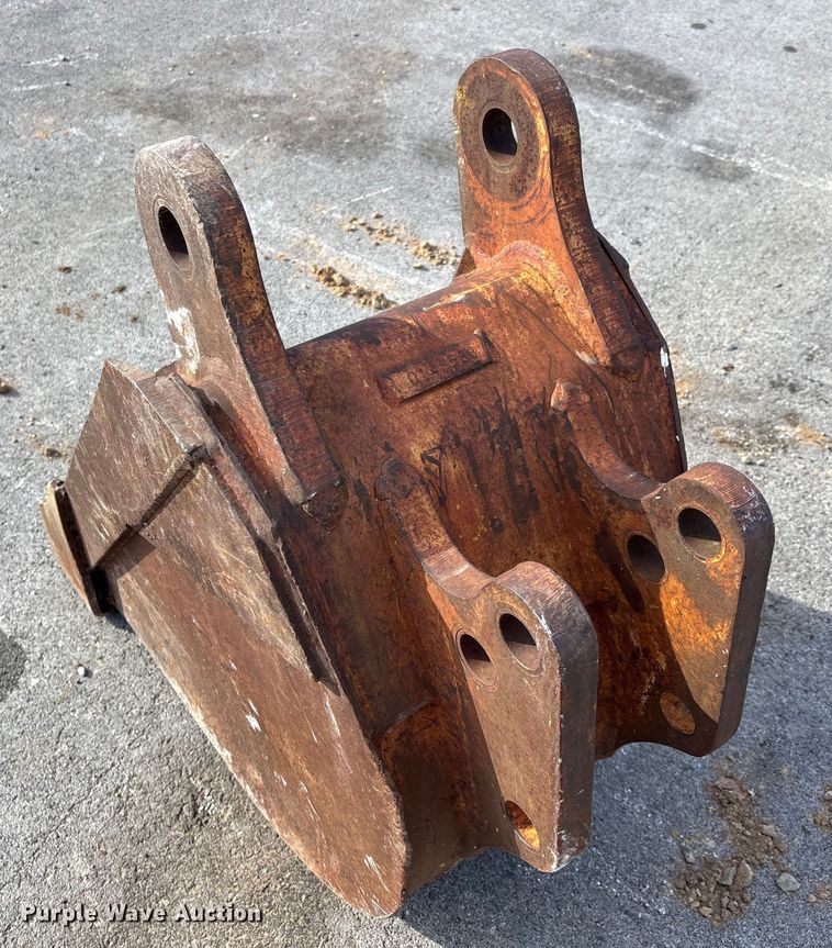 image for item DW7410 (2) backhoe buckets