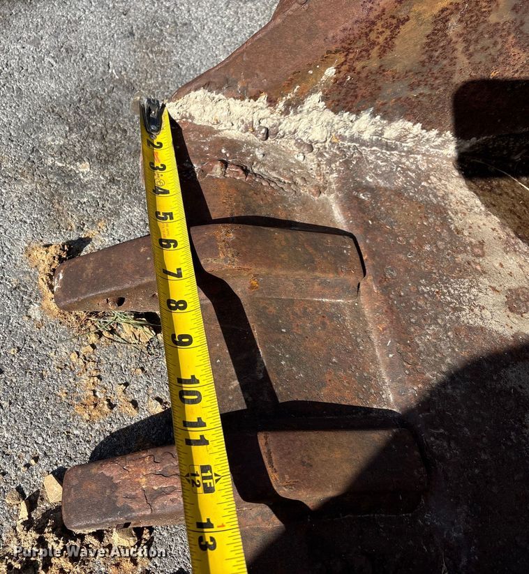 image for item DW7410 (2) backhoe buckets