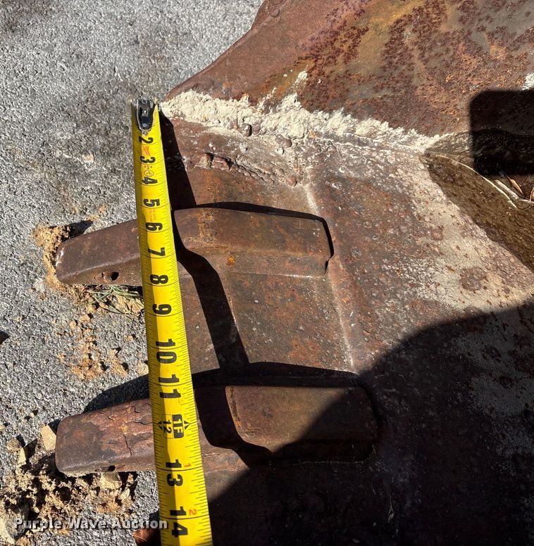 image for item DW7410 (2) backhoe buckets