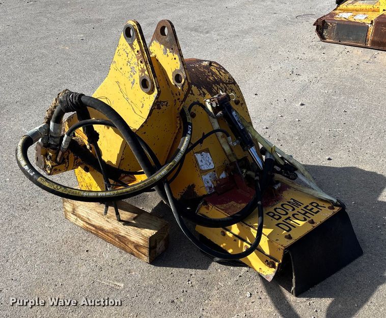 image for item DW7412 Alamo ditcher