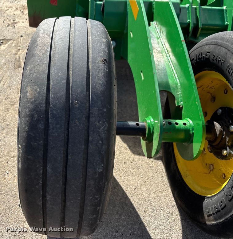 image for item DW7413 John Deere R10 batwing rotary mower